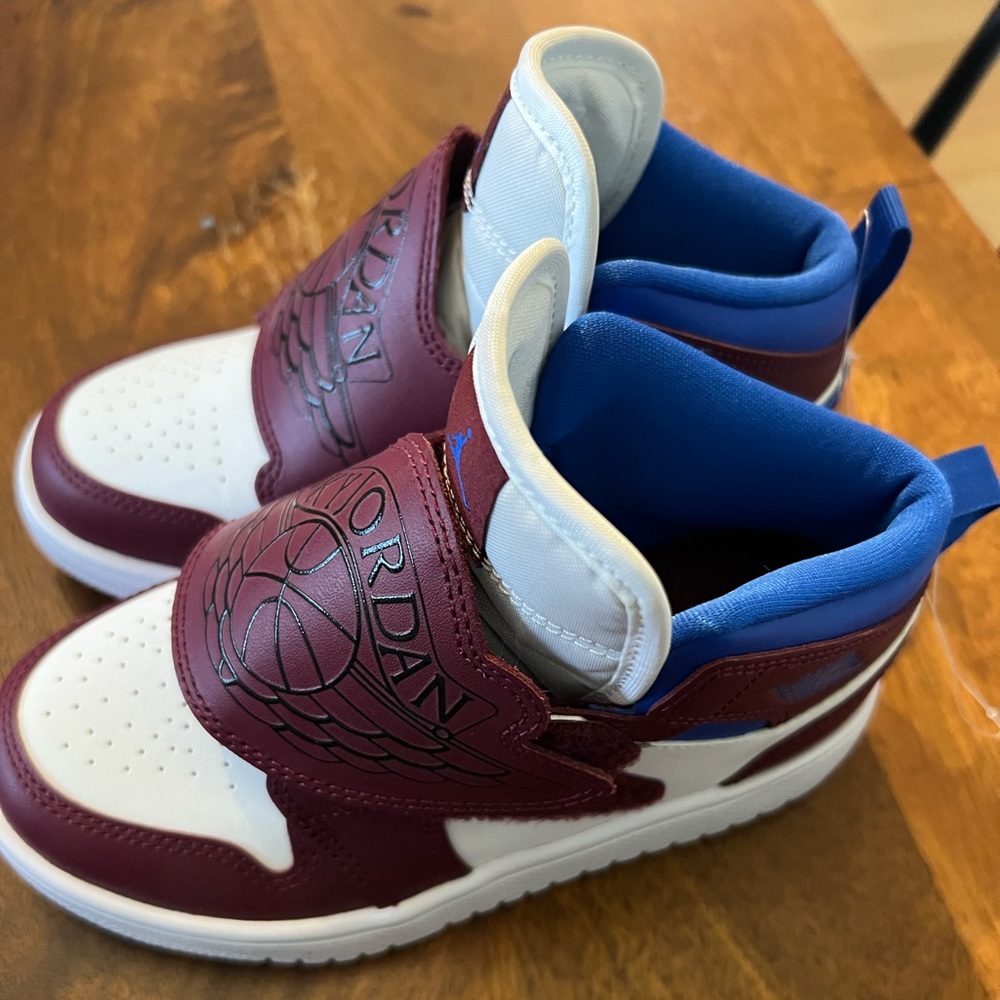 Sky Jordan 1 Nike kids sneakers/shoes